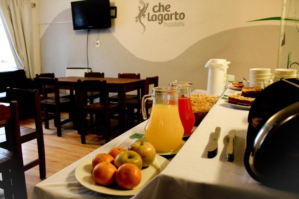 Che Lagarto Hostel